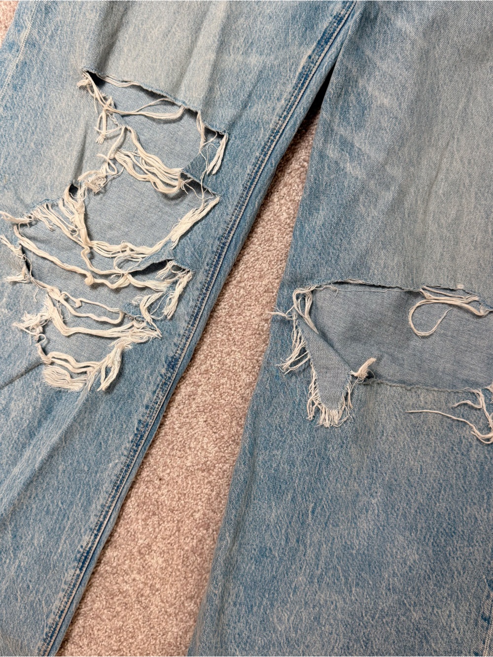 American Eagle Ripped Denim - Picture 3 of 7